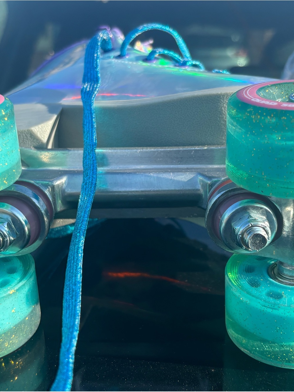 Impala Holographic Roller Skates for Women — Purple & Teal Size 6 - Picture 6 of 10